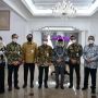 Terima Jajaran Direksi-Komisaris BJB Syariah, Wapres Ma'ruf Amin Dukung Pengembangan Pesantren dan Haji Muda