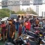 Banyak Parkir Sembarangan, Dishub DKI Minta Pengunjung CFW Gunakan Angkutan Umum