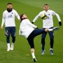 Panas, Tekel Sergio Ramos Picu Emosi Lionel Messi di Sesi Latihan PSG
