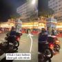 Polisi Tunggu di Seberang, Dua Gadis Tak Berkutik Gagal Beraksi Catwalk di Zebra Cross, Publik: Liatin Aja Pak!