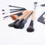 Seberapa Sering Harus Mencuci Kuas Makeup?