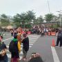 Membludak! Warga Tetap Fashion Show di Zebra Cross Dukuh Atas Meski Dilarang Petugas