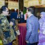 Pintu Kayu Ukir Tradisional Jawa Klasik Jadi Hadiah Khusus Ulang Tahun Sultan Brunei