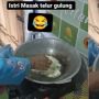 Wanita Ini Coba Bikin Telur Gulung, Suaminya Malah Ketawa Lihat Hasilnya
