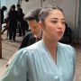 Dewi Perssik Labrak Fans Lesti Kejora dan Rizky Billar: Junjunganmu Besar dari Indosiar!