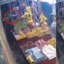 Viral Aksi Pemalakan kepada Tukang Buah di Karawang, Pelaku Ubrak Abrik Dagangan Korban, Publik: Sok Jago