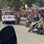 Viral Pembalap Road Race Jatuh Berjamaah Usai Bermanuver di Tikungan, Ambulans Parkir di Sirkuit Jadi Pemicunya