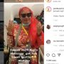 Emak-Emak Jemaah Haji Make Up Dan Dandan Sebelum Turun Pesawat: Duh, Emasnya Silau