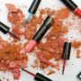7 Rekomendasi Lipstik Lokal Tahan Lama, Murah Kurang dari Rp100 Ribu