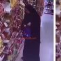 Viral Ibu-ibu Bergamis dan Hijab Besar Sikat Habis Minyak Goreng di Minimarket, Publik: Miris, Gamis Cuma Buat Operasi