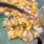 Viral, Ratusan Kemasan Minyak Goreng Tumpah dan Mengapung di Tengah Laut
