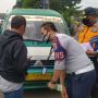 Sepi Penumpang, Sopir Angkot Nekat Lakukan Ini untuk Kelabui Petugas