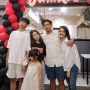 Tak Canggung Bergandengan Tangan, Ini 9 Momen Dhofin Anak Ibnu Jamil Jalan Bareng Adik Sambung