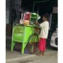 Viral Bocah Cekatan Jual Kue Putu hingga Malam, Alasannya Bikin Terenyuh