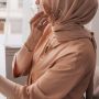 Cara Menghilangkan Noda Kosmetik pada Hijab