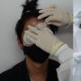 Tay Tawan dan Sing Harit Menjalankan Operasi Lasik untuk Matanya