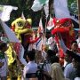 Massa Gerindra dan PKB Kompak Arak-arakan, Teriakan Prabowo-Cak Imin Membahana di KPU