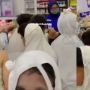 Pakai Kostum Horor, Bocil-bocil Ini Geruduk Minimarket Usai Ikuti Pawai