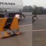 Makin Nekat dan Kembali Makan Korban, Video Aksi Bocah Adang Truk di Tengah Jalan