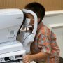 Inovasi Lensa Kacamata yang Bisa Menahan Laju Mata Minus Anak