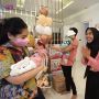 Cara Nagita Slavina Gendong Moana Jadi Perhatian, Ini Beberapa Cara Menggendong Bayi yang Baik