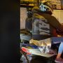 Sepiring Berdua Sudah Tak Zaman, Video Viral Pasangan Sejaket Berdua Bikin Syok Publik