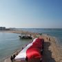 Peringati HUT Kemerdekaan RI, Bendera Raksasa Dibentang di Pulau Gili Ketapang Probolinggo
