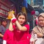 Keluarga Ayu Ting Ting Borong Hadiah di Lomba 17 Agustus, Ada Minyak Goreng hingga Gula Pasir