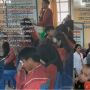 Viral Warga Sekampung Nangis Lepas Mahasiswa KKN Pulang, Ada Cerita Haru