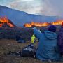 Bukannya Takut, Lava Pijar Erupsi Gunung Berapi Malah Jadi Wisata Dadakan di Islandia