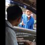 Bikin Heboh! Bapak Penjual Cincau Ajak Ngobrol Penumpang Mobil dengan Bahasa Inggris, Fasih Banget