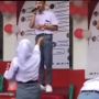 Tolak Pemberian Bunga dari Teman Perempuan, Siswa Laki-Laki Ini Bikin Geger Publik: Mungkin Ada Hati yang Harus Dijaga