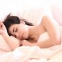 Tanya Dokter: Benarkah Tidur saat Rambut Basah Sebabkan Flu?