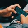 Gangguan Kesehatan yang Dapat Ditimbulkan dari Penggunaan Gadget Berlebihan