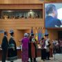 Bikin Haru! Tangis Ayah Brigadir J Pecah di Wisuda UT Pamulang Saat Terima Ijazah Mendiang Anaknya