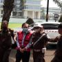Pakai Rompi Pink dan Tangan Diborgol, Surya Darmadi Tersangka Korupsi Rp78 Triliun Diperiksa Kejagung