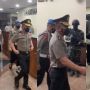 Ferdy Sambo Menampakkan Diri Usai Jadi Tersangka Kasus Brigadir J, Publik: Kapan Pakai Baju Oranyenya?