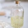 5 Manfaat Luar Biasa Baby Oil, Tak Cuma untuk Anak Bayi