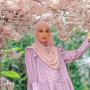 Sekilas Tampak Sederhana, Sling Bag Shireen Sungkar Ternyata Senilai Mobil Baru