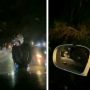 Viral! Pemotor Ngamuk Gegara Tak Sabar saat Macet, sampai Nekat Tendang dan Rusak Spion Mobil Orang Lain