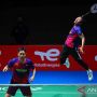 Rally 71 Pukulan The Daddies vs Aaron/Soh di Final Kejuaraan Dunia 2022, Raket Hendra Setiawan Sampai Rusak