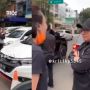 Video Diduga Dirut Taspen Dilabrak Istri Sah saat Bersama Wanita Lain Beredar di Media Sosial