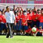 Resmikan Papua Football Academy, Jokowi Ingin Ada Penerus Rully Rene Hingga Ricky Kambuaya