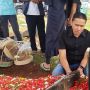 Nangis Sesenggukan, Ressa Herlambang Ungkap Penyebab Wafatnya sang Ibu