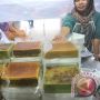 Siasat Penjual Kue Basah Tradisional Palembang Saat Harga Telur Masih Tinggi: Beli Telur Retak