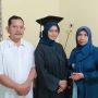 Anak Penjual Lauk Pauk Jadi Lulusan Terbaik di UNY, Sempat Tak Lolos SNMPTN