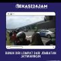 Pria Penumpang Taksi Online Tewas Usai Tetiba Turun dan Lompat dari Flyover Jatiwaringin