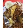 Makan Nasi Goreng, Pria Ini Kaget Temannya Tambahkan Sayur Ini Sepiring Auto Wangi