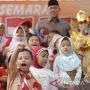 Meriahkan Panggung Gembira, Plt Wali Kota Bekasi Disambut Ribuan Warga