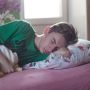 7 Cara agar Cepat Tidur, Dengarkan Musik hingga Jauhi Handphone